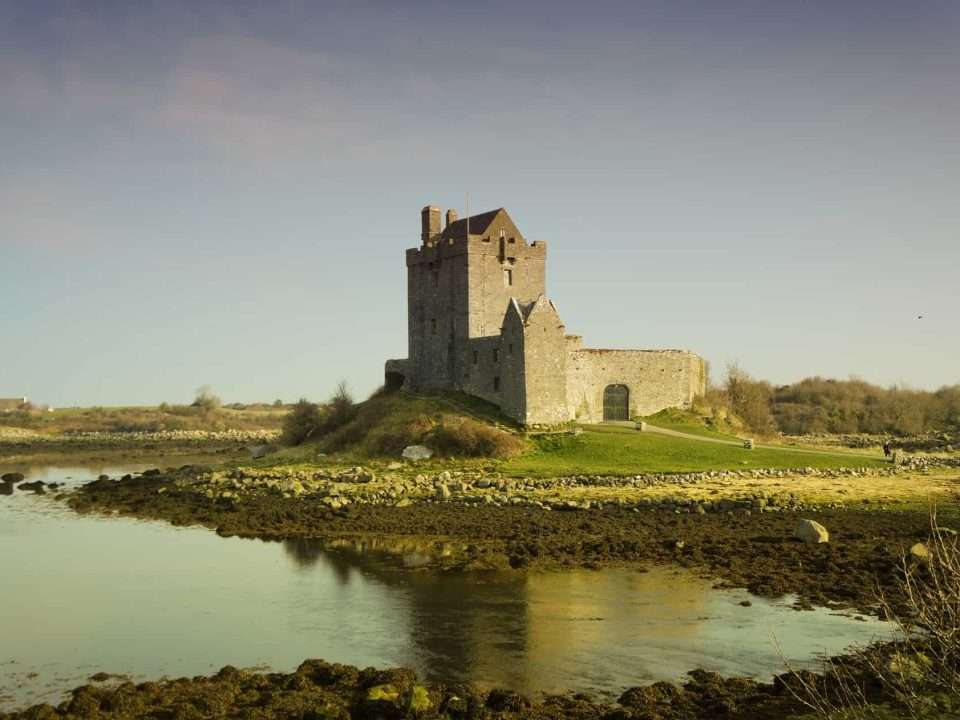 dunguaire castle 1